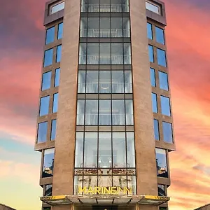 Marine Hotel
