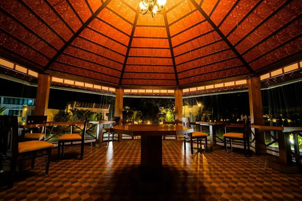 Nihara Resort And Spa Cochin Kochi 4*,