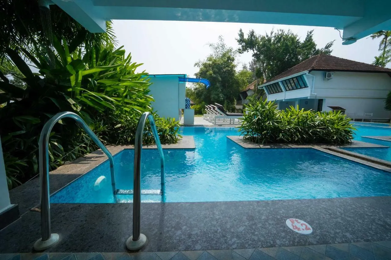 Nihara Resort And Spa Cochin Kochi 4*,  インド